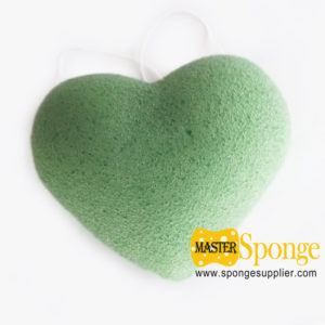 Heart Shaped 100{4a8547d2c4d021a1b2ca3ee8a2691f41a364df2d3ad1a5c23a1a6695e6607444} naturel du visage & Nettoyage du corps Konjac éponge